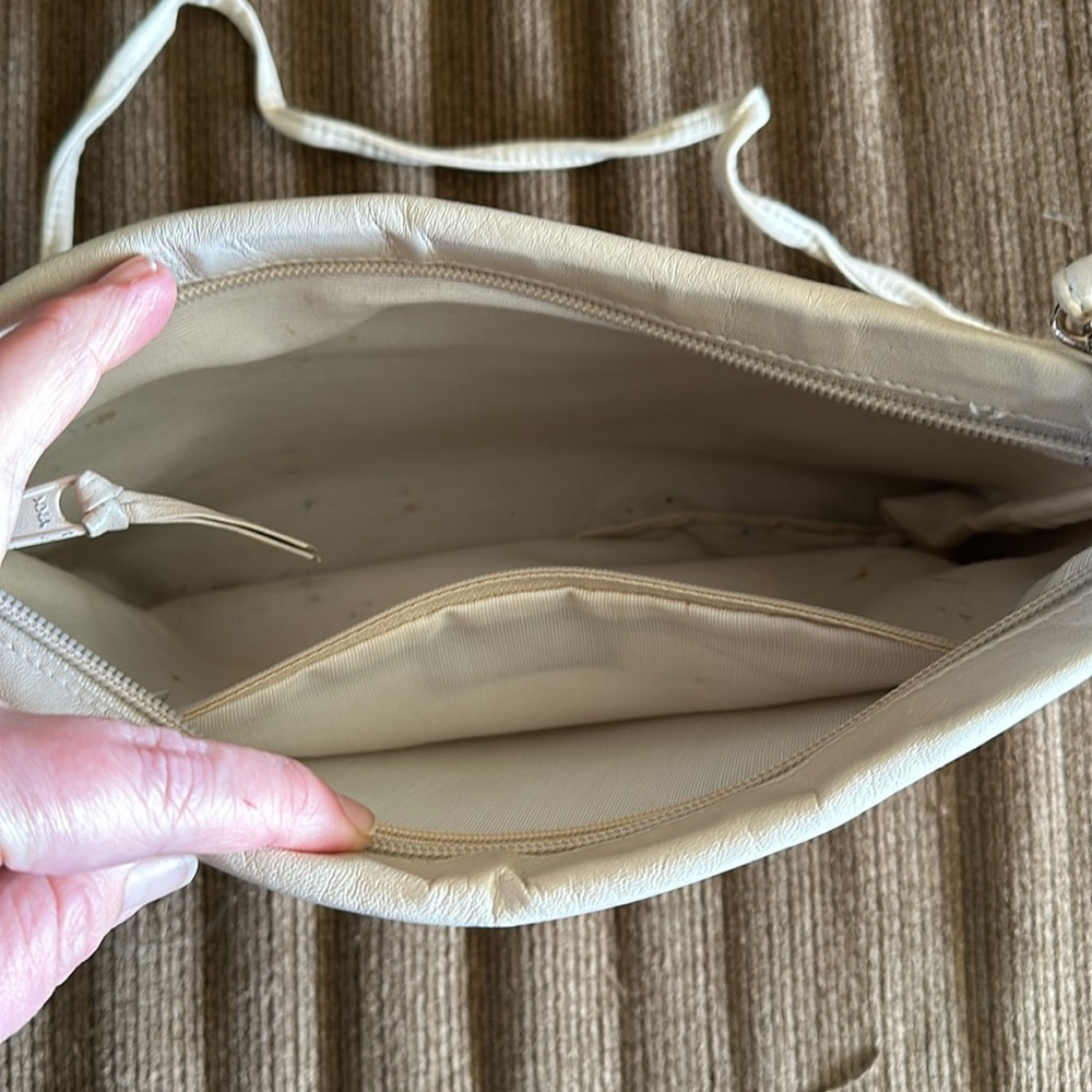 Jennifer Moore crossbody Vintage white cream ivory leather purse bag - Picture 6 of 9